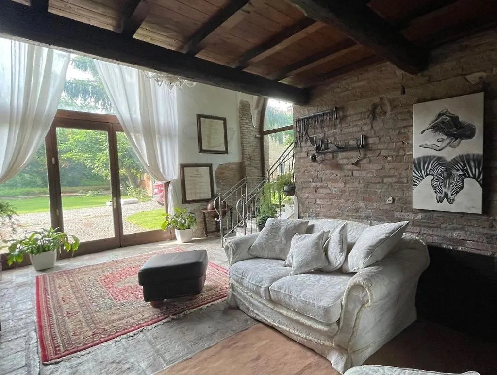 Villa Camilla Quistello 0*,